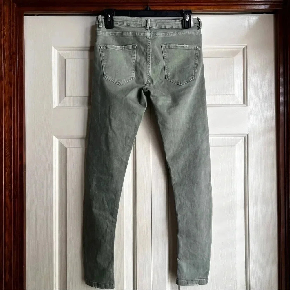 Zara Trafaluc Embrace Denim distressed skinny jeans Women’s size 6 - Picture 5 of 16